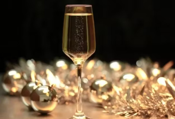 glass of sparkling wine